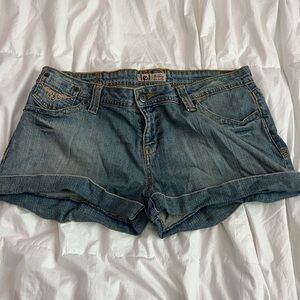 LEI Women's Classic Blue Jean Shorts